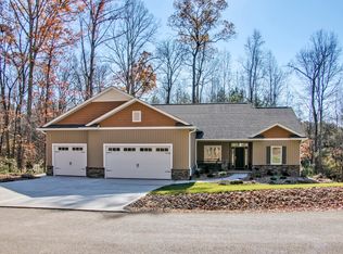 123 Kawga Way, Loudon, TN 37774