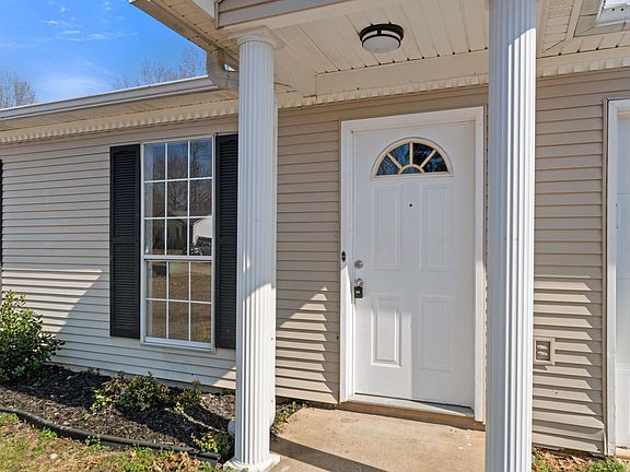 4th image of 14025 Cottontail Ln