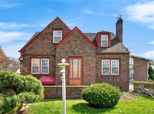 841 Cleveland Dr, Cheektowaga, NY 14225