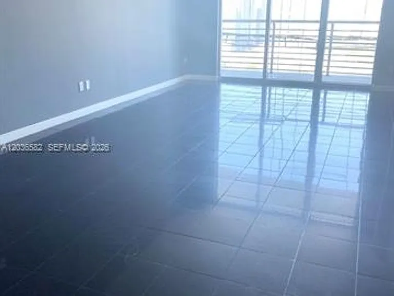 335 Biscayne Blvd #4200 — Photo 15