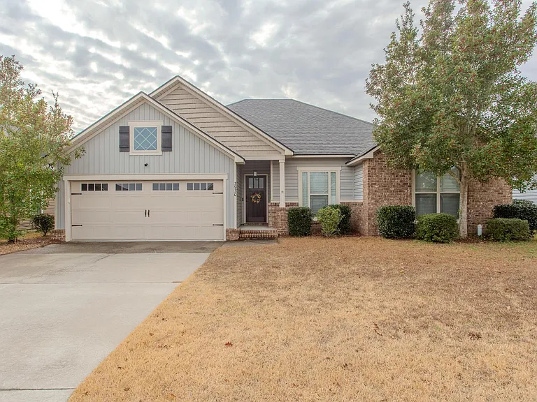 3930 Glen Laurel Dr S — Photo 16