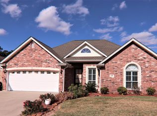 120 Emerald Dr, Lumberton, TX 77657