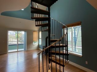 4032 Stone Way N APT 402, Seattle, WA 98103