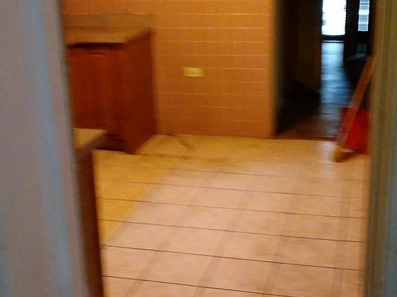 5th image of 6634 S Marshfield Ave