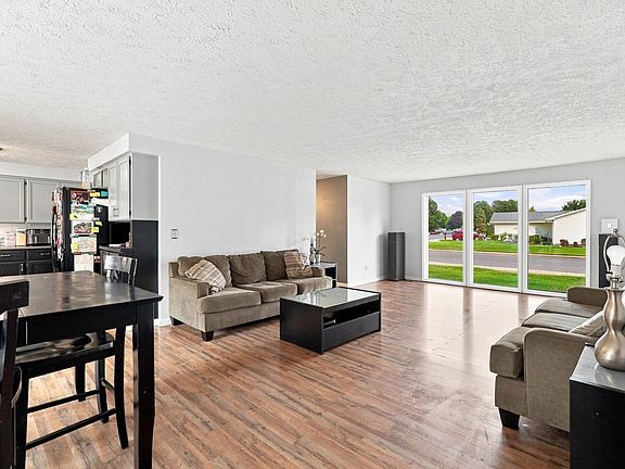 5th image of 3618 S Loretta Dr