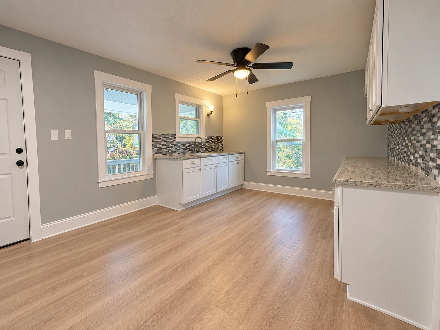 4 bed, 1800 sqft, $2,600 — Photo 3