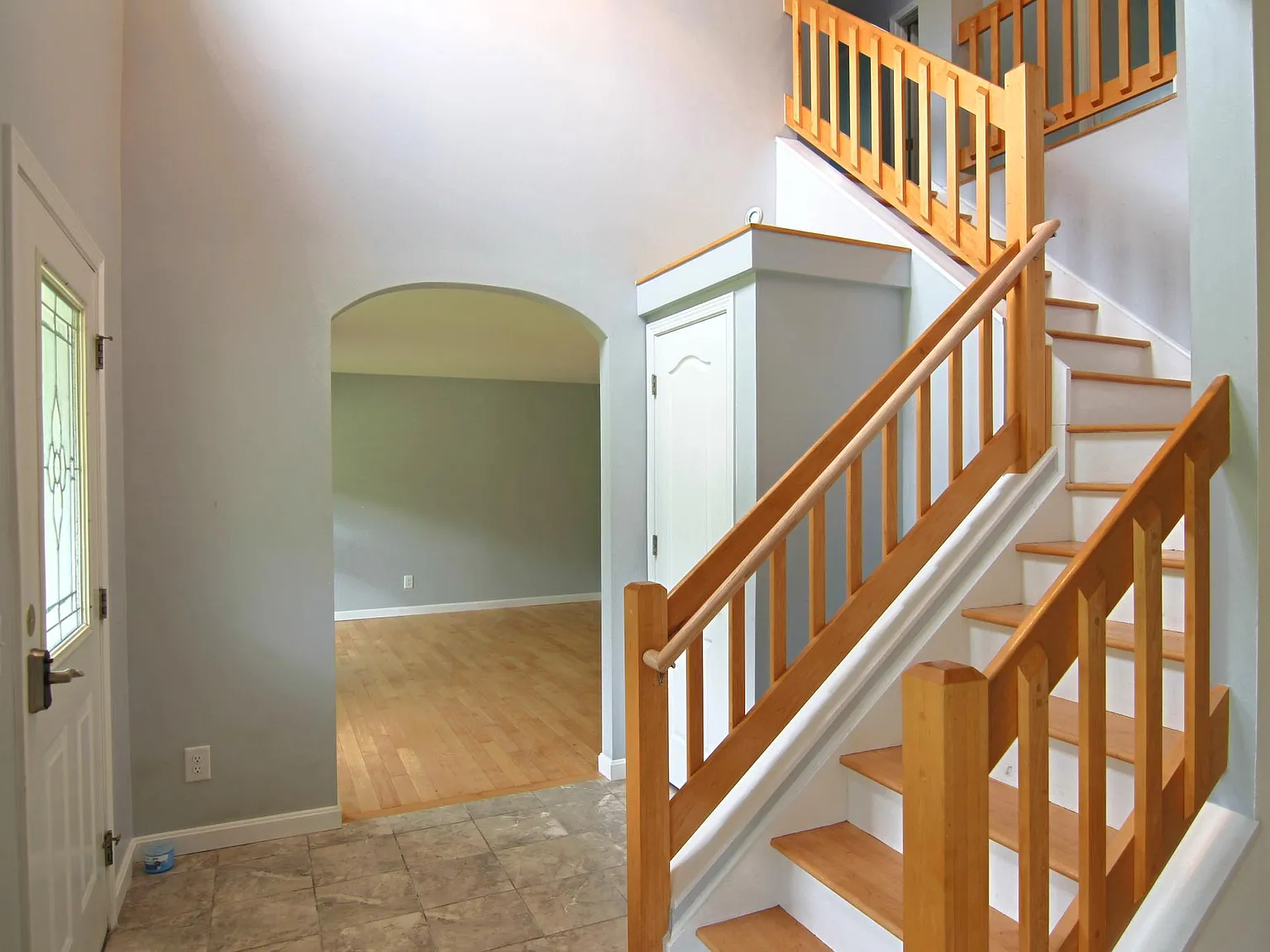 4 bed, 2.5 bath, 2440 sqft, $3,900 — Photo 3