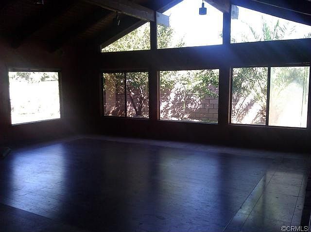 2nd image of 1583 N Yucca Ave