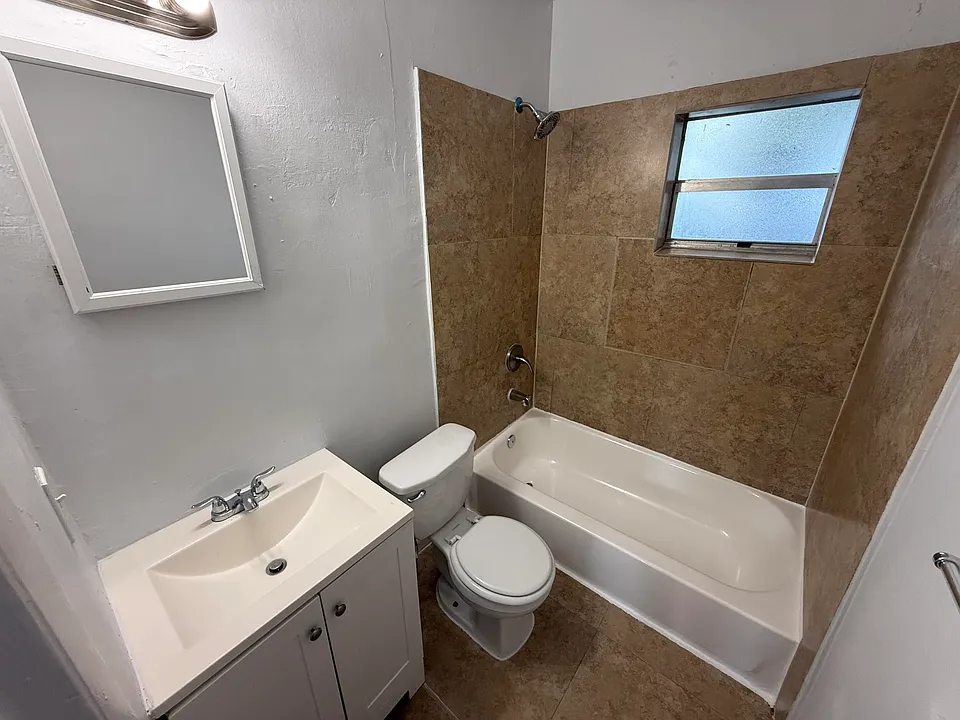 532 NW 13th Ave #1
