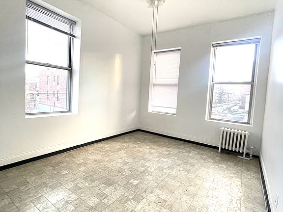 4th image of 408 Avenue W APT 2R