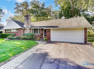 2727 Sandalwood Ave, Toledo, OH 43614