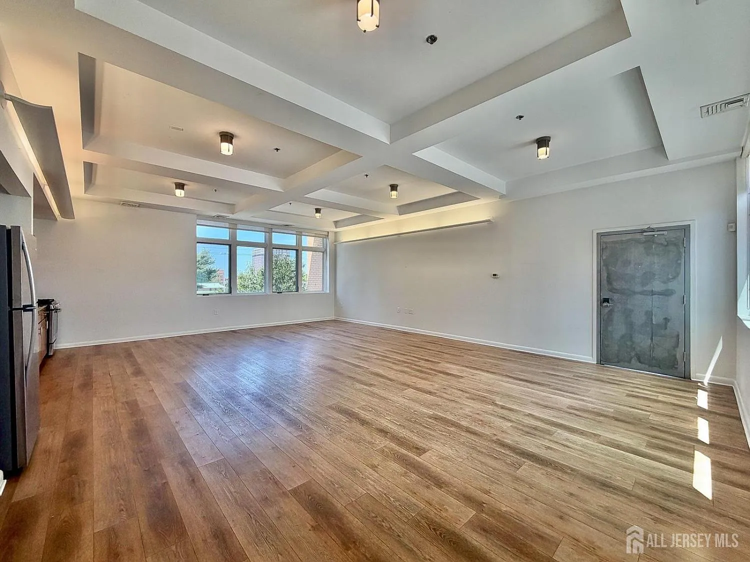 4 bed, 4.0 bath, $4,995 — Photo 4