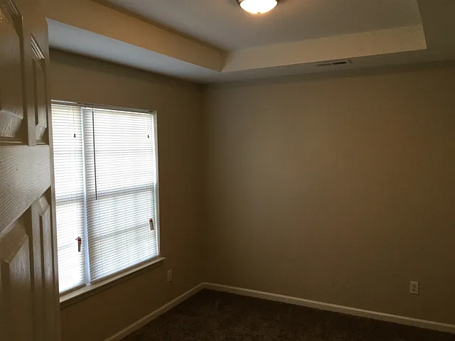 204 Annesbury Ln — Photo 5