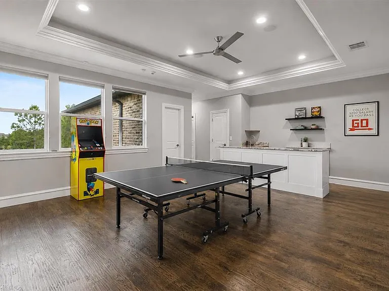 517 Pine Island Cir — Photo 29