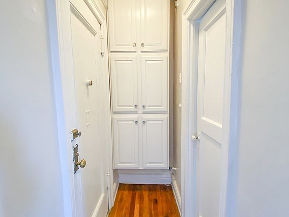 4th image of 2521 31st Ave APT C52