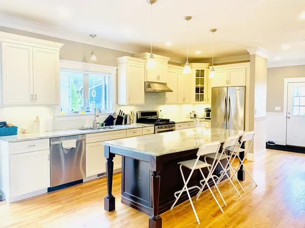 75 Summer St, Watertown, MA 02472