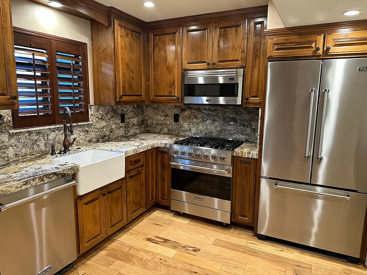 Building Photo - 170 Gibson Dr #27