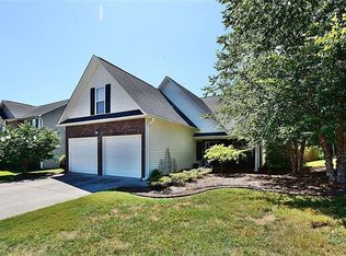 1213 Folkstone Ridge Ln, Winston Salem, NC 27127