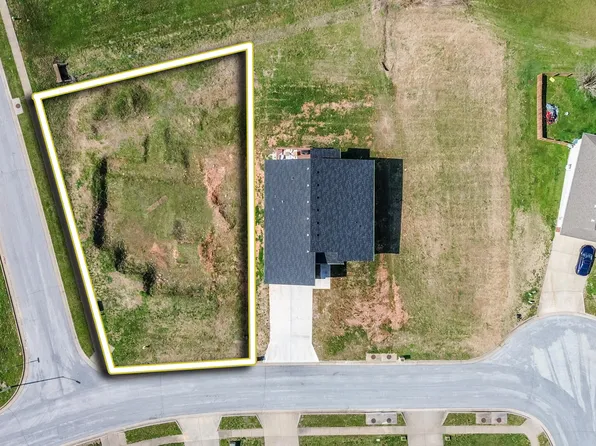 4473 N Toby Avenue, Springfield, MO 65803