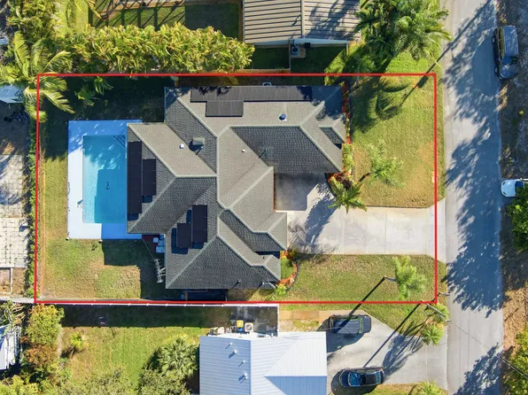 1569 NE Amy Avenue, Jensen Beach, FL 34957