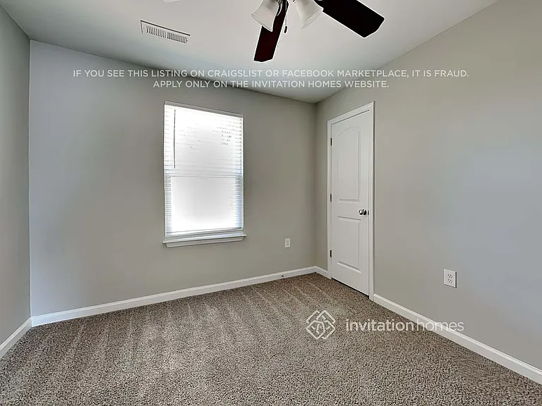 2402 King Malcolm Ln — Photo 15
