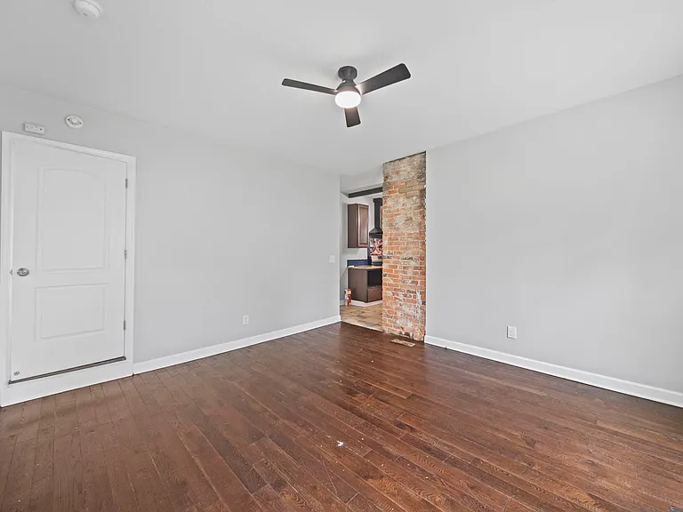1708 S 3rd St — Photo 15