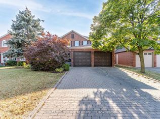 21 Nottingham Cres, Brampton, ON L6S 4G3