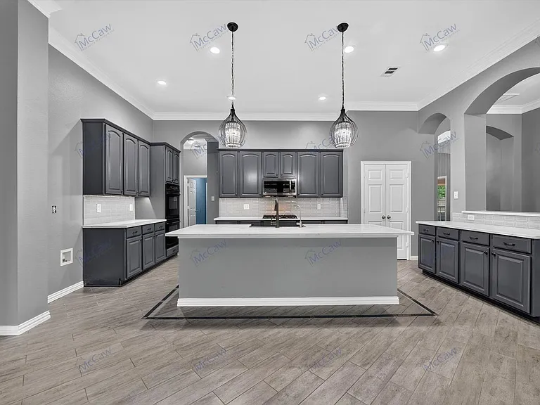 608 Walnut Hollow Dr — Photo 6