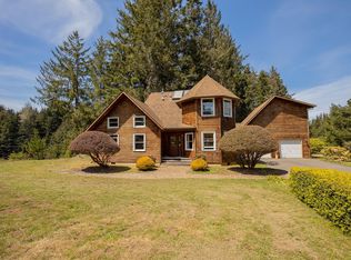 7580 Berta Rd, Eureka, CA 95503