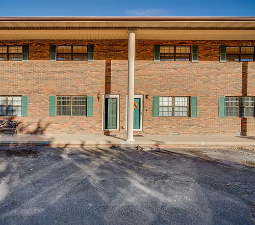 453 Eastley Ct #4 Photo 1