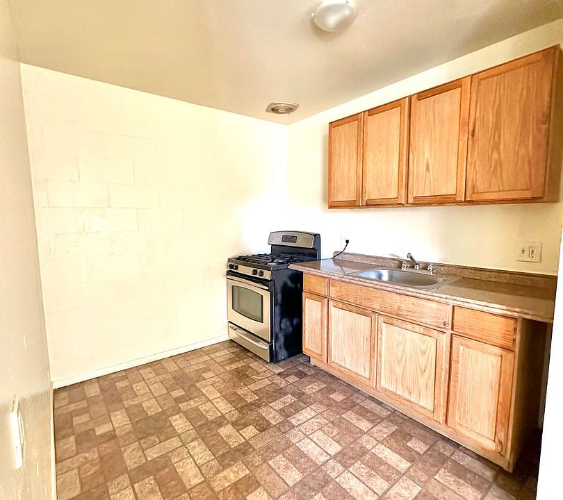1st image of 1691 Villa Ave APT E5