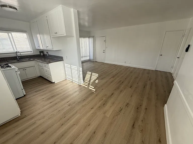 1801 N Gramercy Pl #3 — Photo 5
