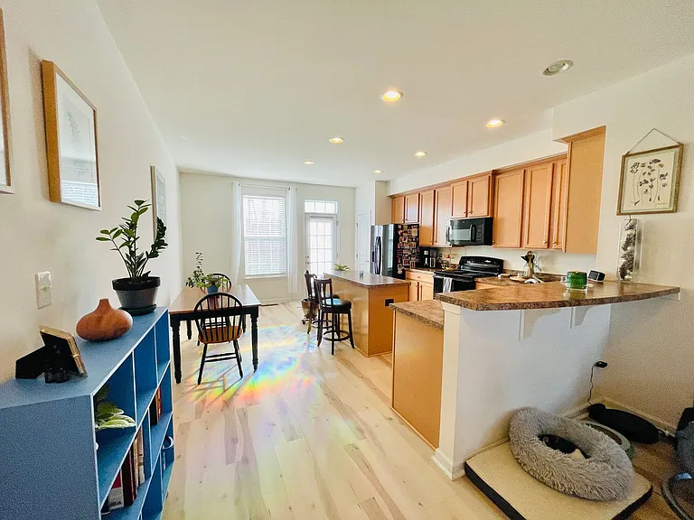 127 Streamview Dr — Photo 16