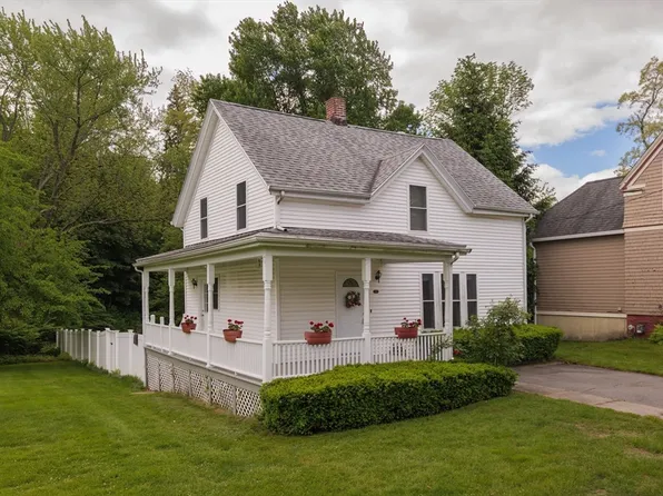 114 Oxford Ave, Haverhill, MA 01835