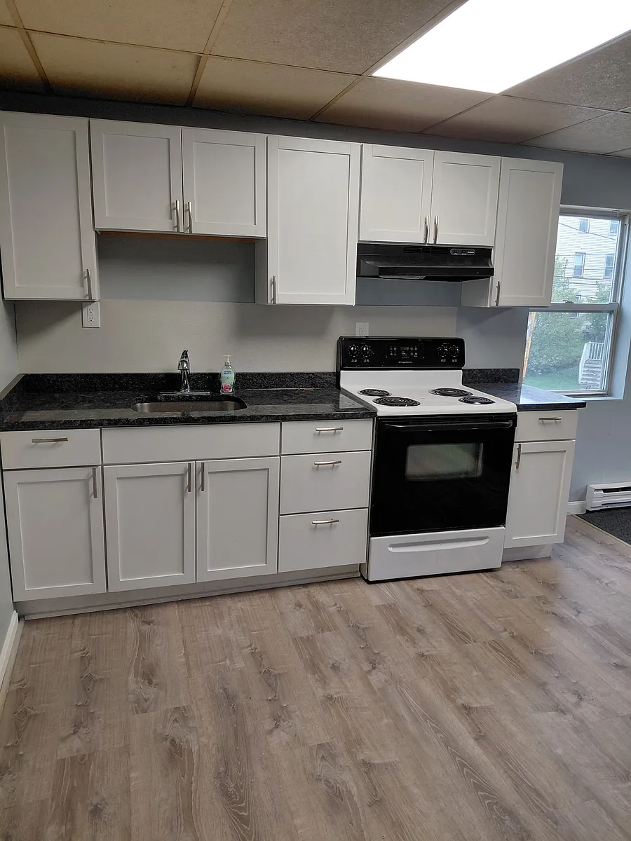 Building Photo - 50 Nichols St #2D