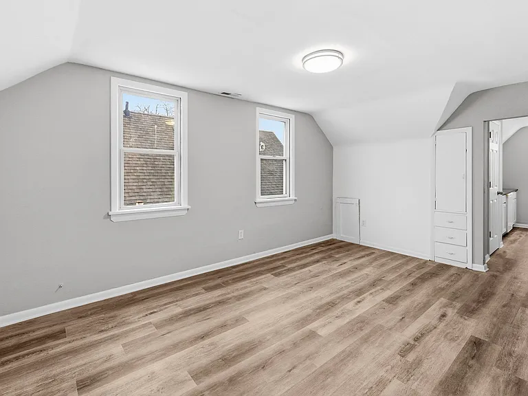 1930 Coltman Rd #4 — Photo 11