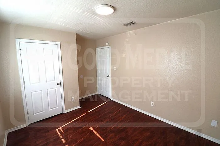 2806 Cantabrian Dr — Photo 7