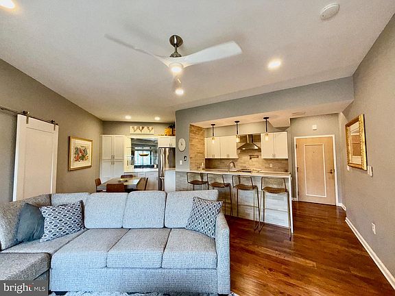 4th image of 2111 Wisconsin Ave NW APT 710
