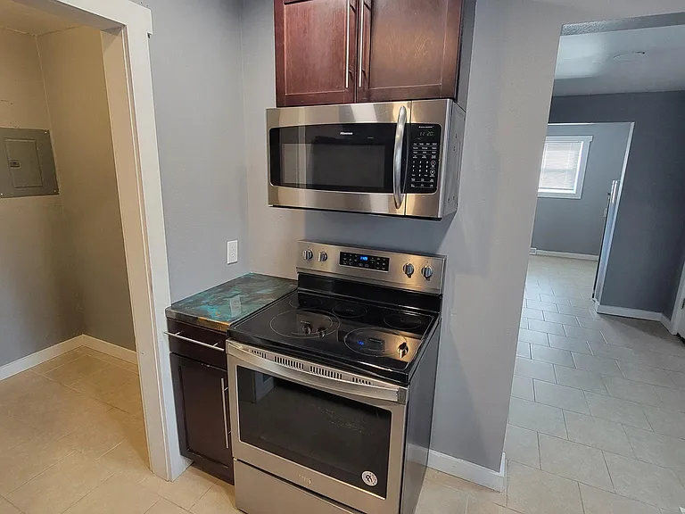 111 E Shadyside Ave — Photo 20