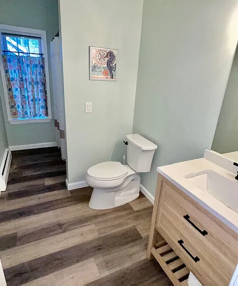 1st Floor Bathroom