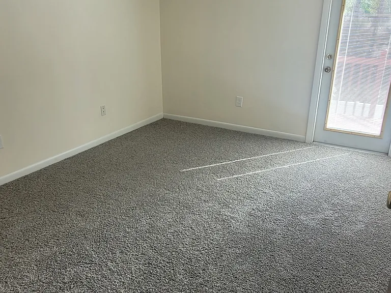 4802 Fox Hunt Dr — Photo 8