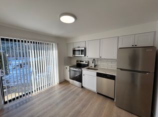 733 Lepere Ave #B, Saint Louis, MO 63132