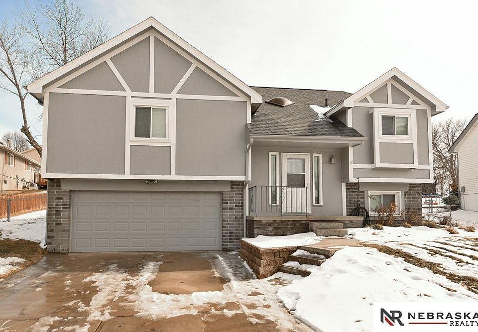 1st image of 7407 S 136th St