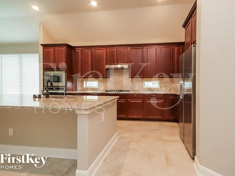 8723 Jonquil Dr — Photo 6