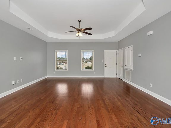 4th image of 273 Lazy Oak Dr
