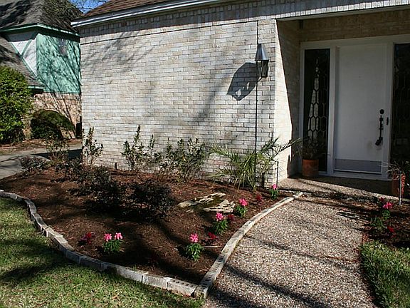 2nd image of 1022 Villa Court Dr
