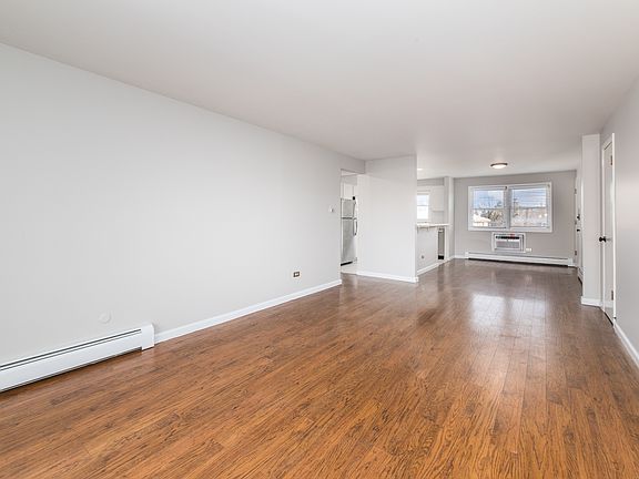 3rd image of 6565 N Harlem Ave APT 3N