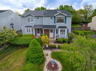 18 Hannah Dr, Dayton, NJ 08810