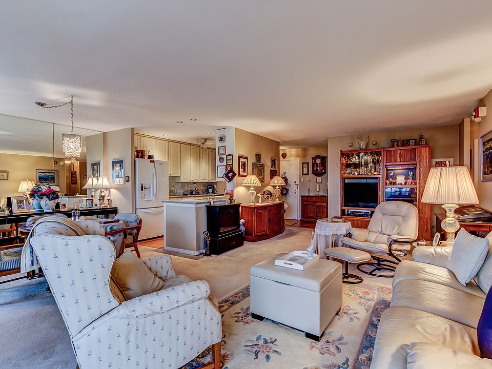 1st image of 2401 Pennsylvania Ave APT 1604
