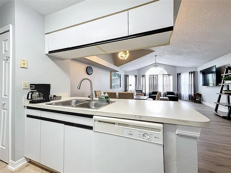 2731 N Poinciana Blvd #114 — Photo 44